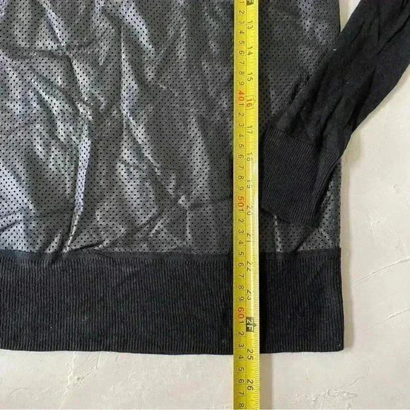 Lamb leather mixed media top long sleeves perforated leather sweater size S - Picture 4 of 9